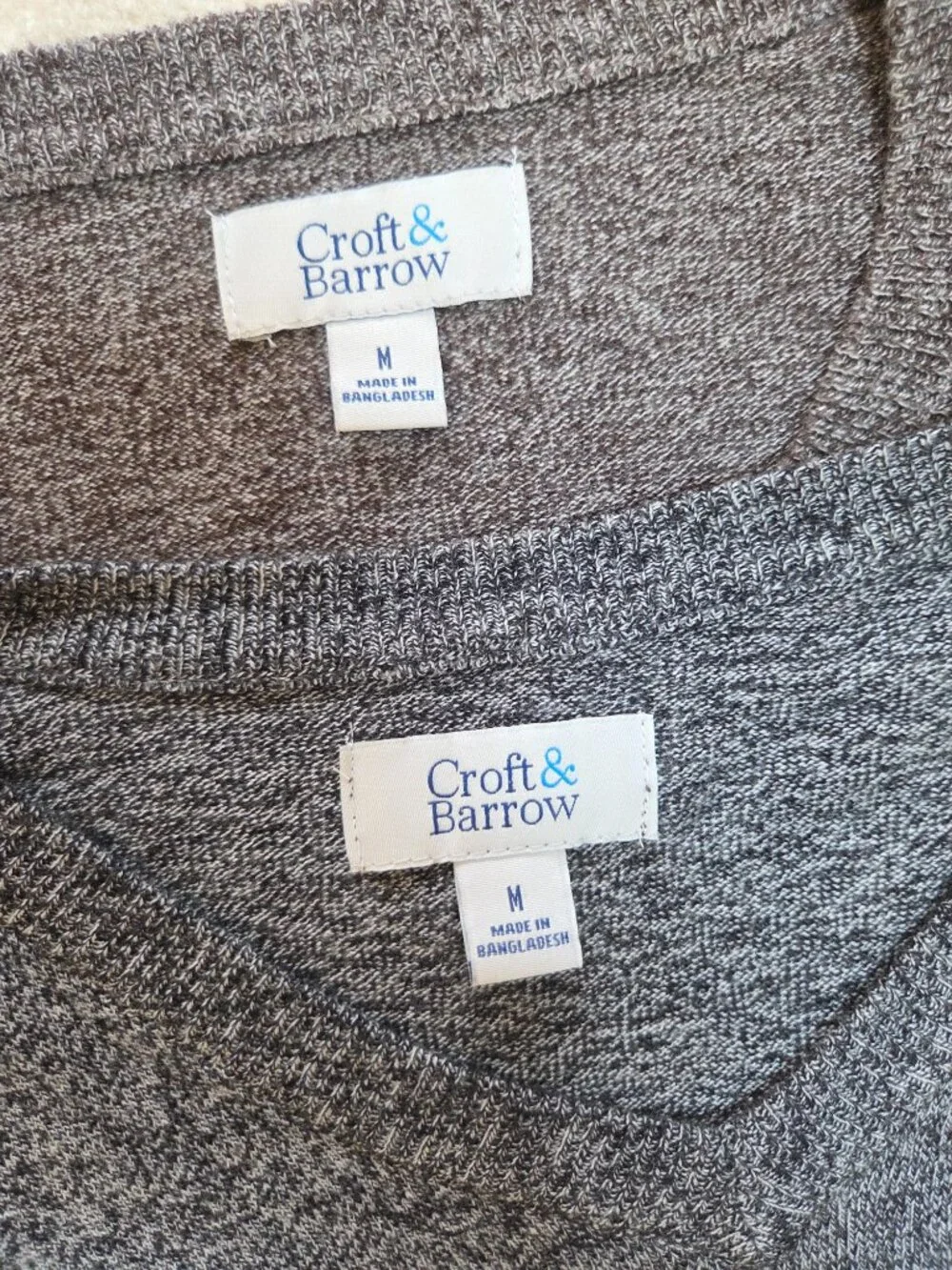 Croft & Barrow Lot- 2 Men's M V-Neck Pullover Sweaters Heather Gray Brown Preppy